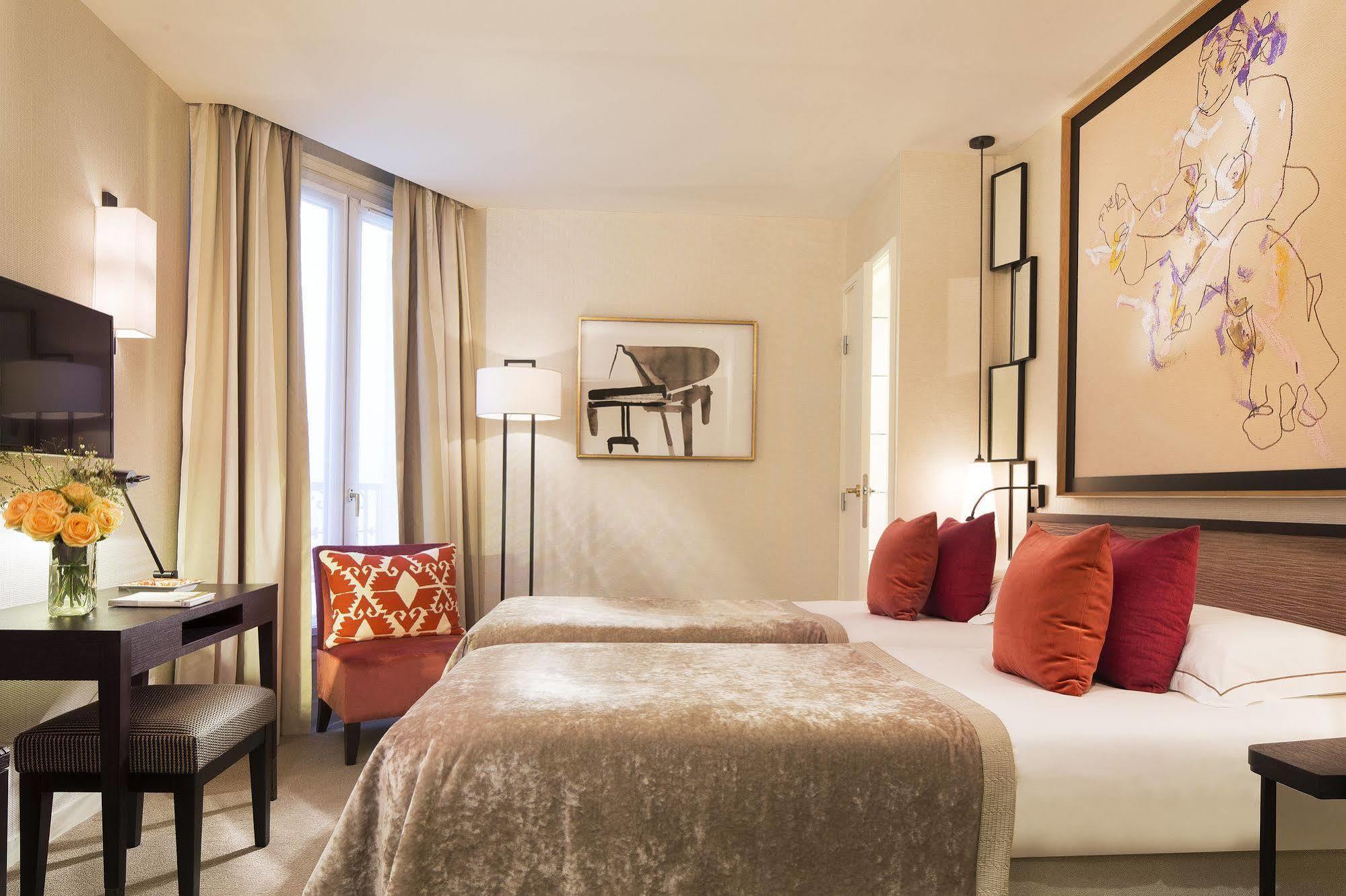Hotel Balmoral Champs Elysees Parijs